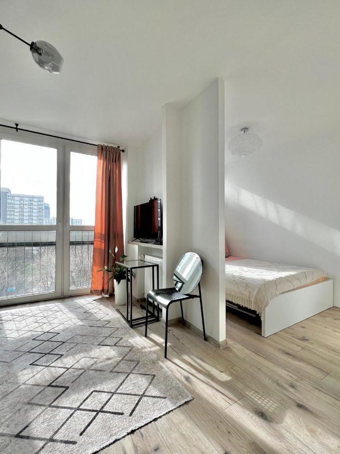Mirovski Apartment Varsovie Extérieur photo